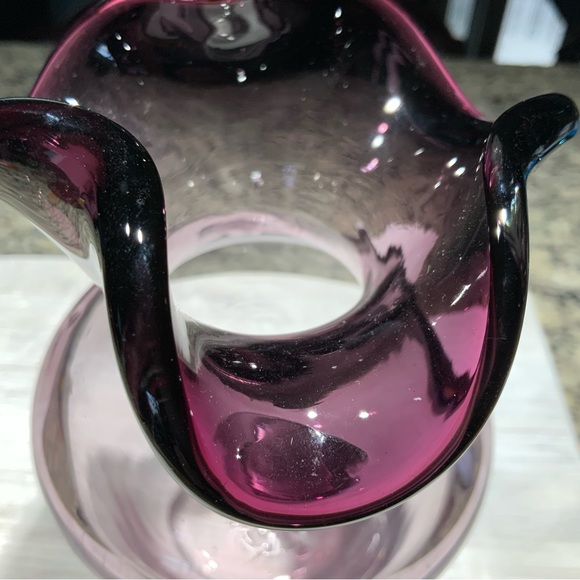 Vintage Purple Ombre Blown Ruffle  Glass Vase - Picture 2 of 3